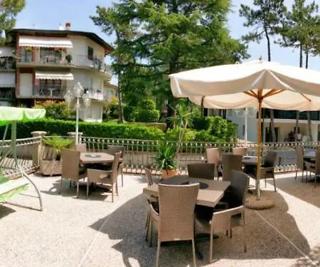 Ξενοδοχείο Acapulco 3*